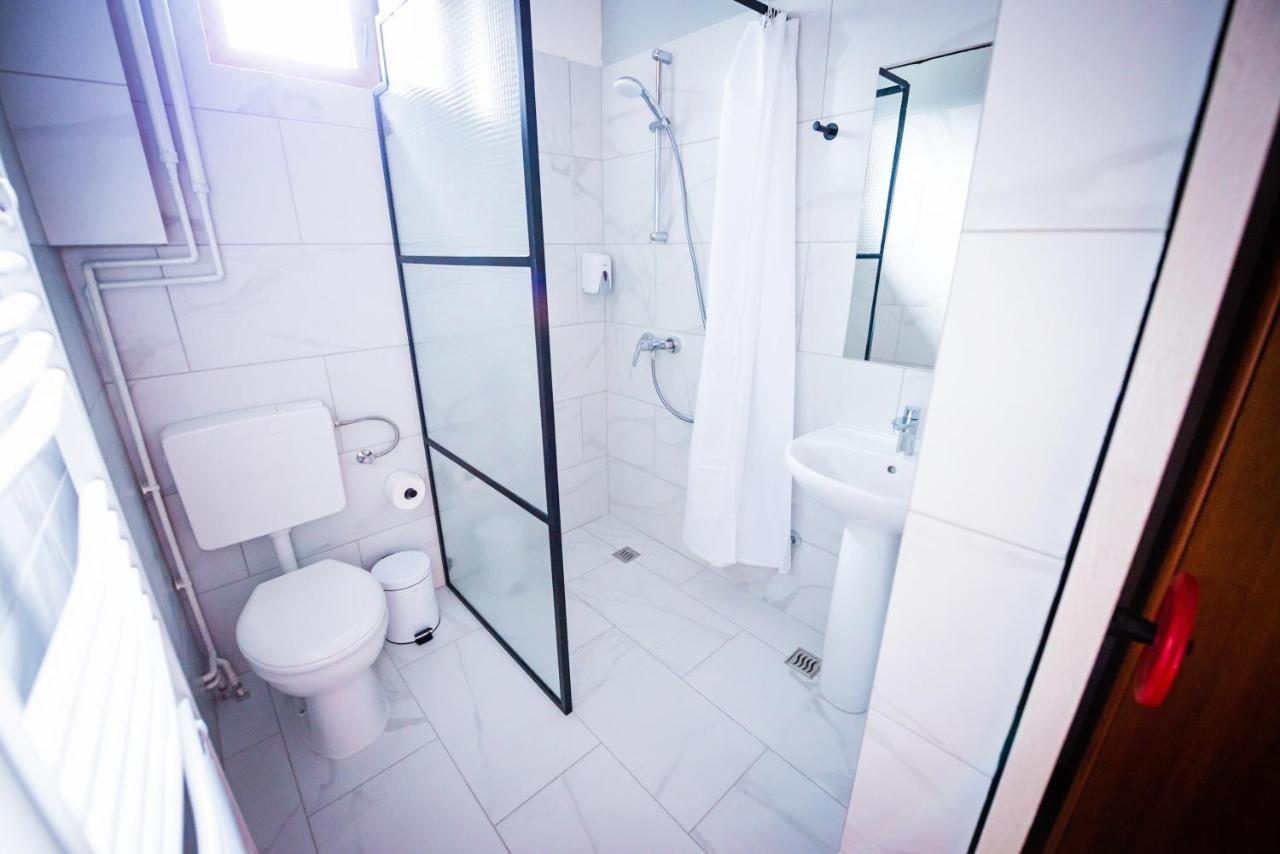 Pb Urban Garden Stay With Secured Parking Сремска-Митровица Экстерьер фото