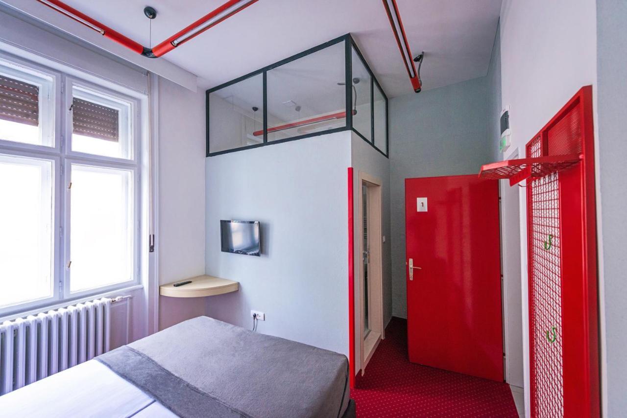 Pb Urban Garden Stay With Secured Parking Сремска-Митровица Экстерьер фото