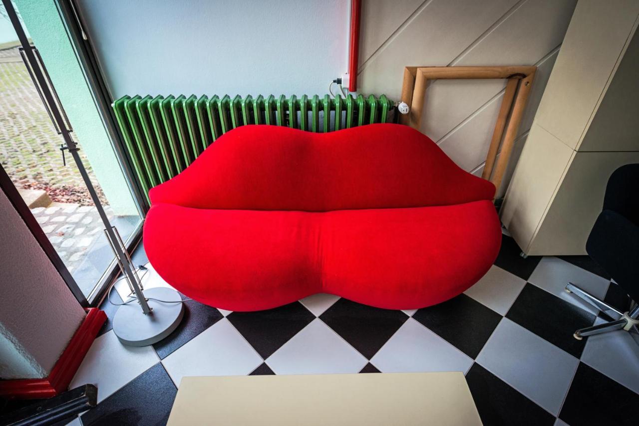 Pb Urban Garden Stay With Secured Parking Сремска-Митровица Экстерьер фото